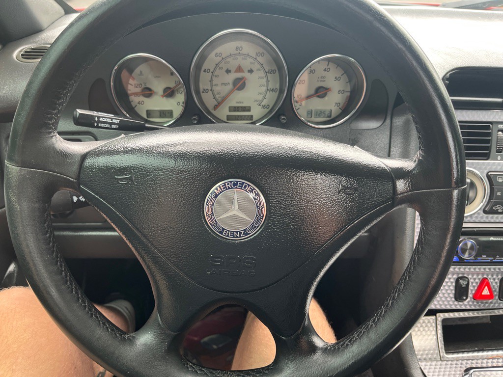 2001 Mercedes-Benz SLK-Class Image 12