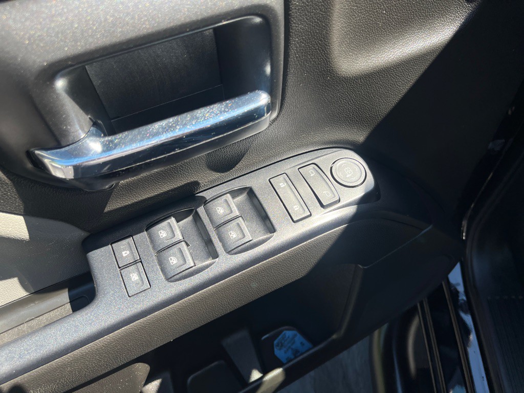 2018 Chevrolet Silverado 1500 Image 18