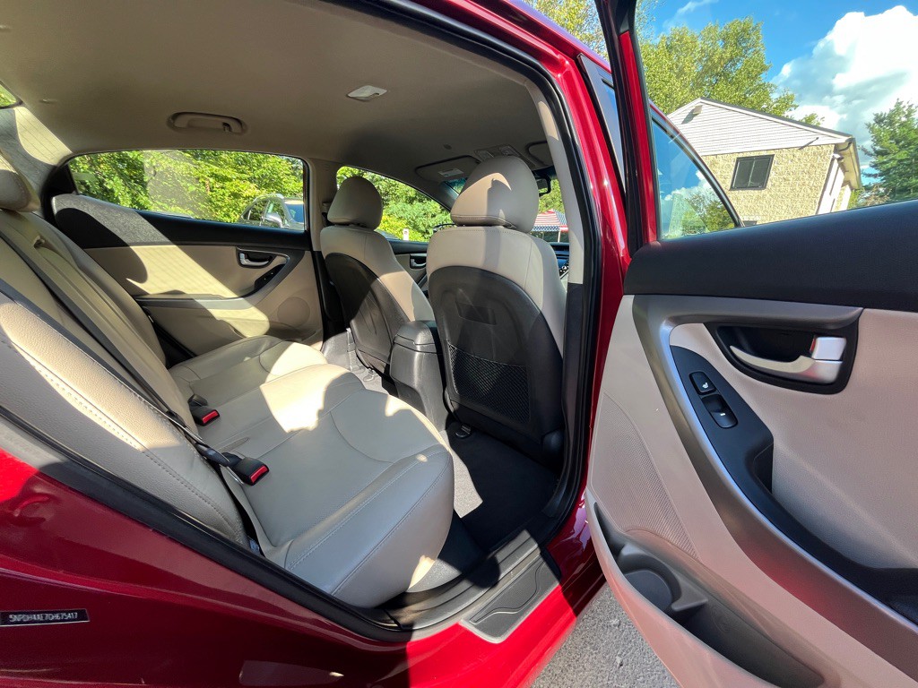 2016 Hyundai Elantra Image 7