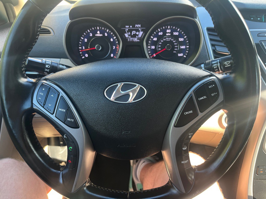 2016 Hyundai Elantra Image 20