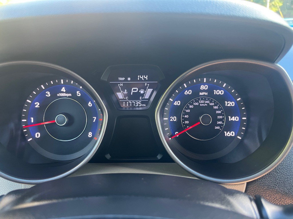 2016 Hyundai Elantra Image 21