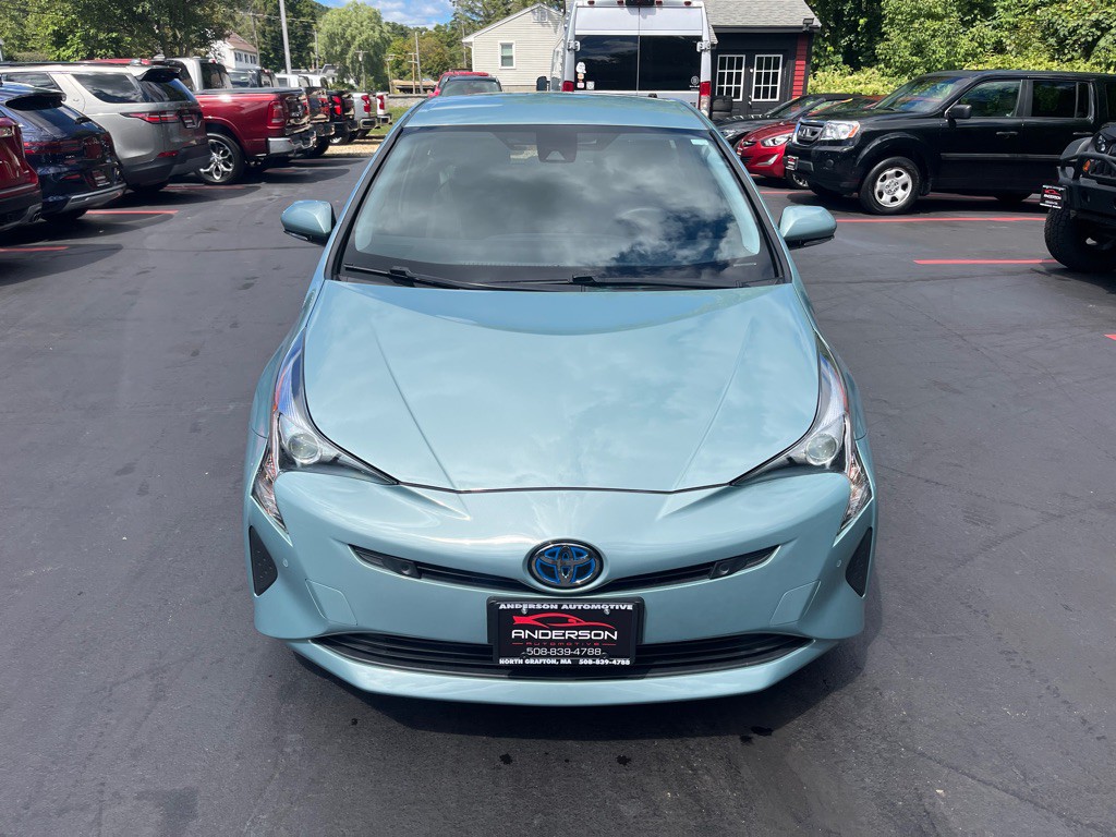 2018 Toyota Prius Image 3