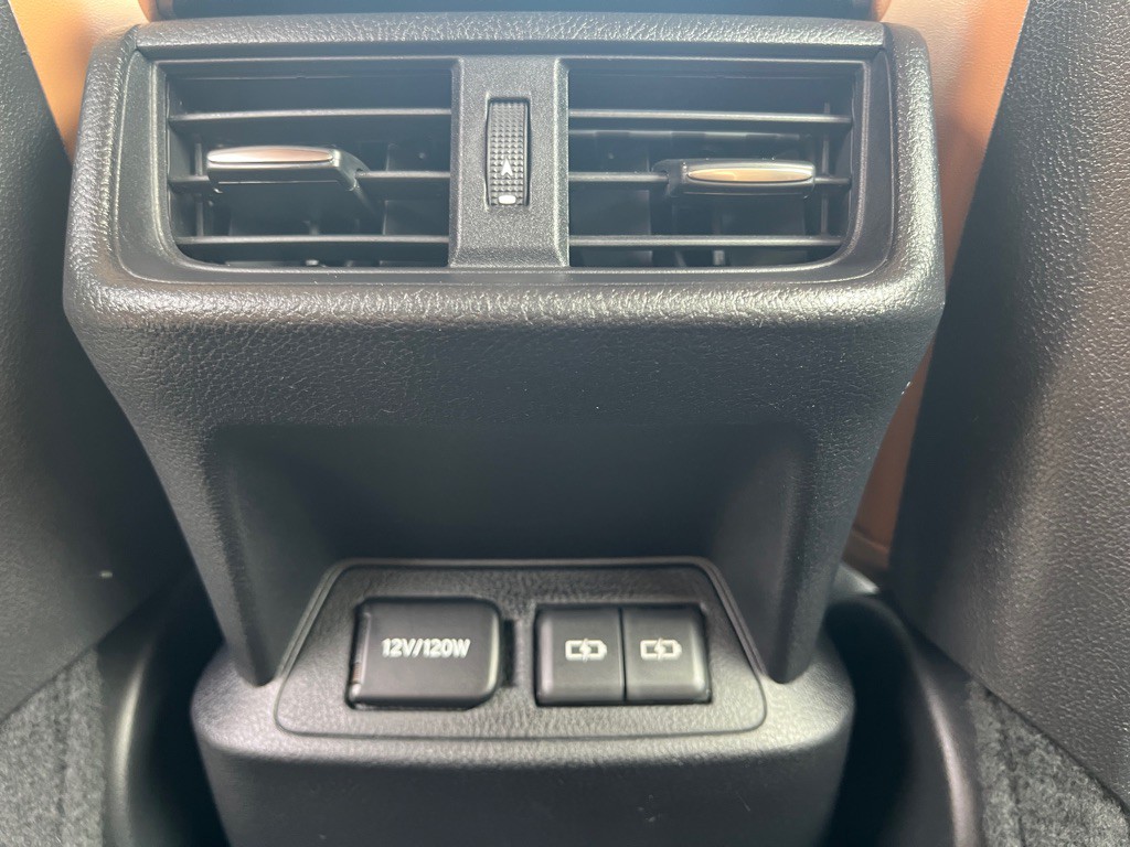 2022 Lexus ES Image 16