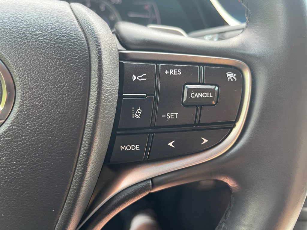 2022 Lexus ES Image 22