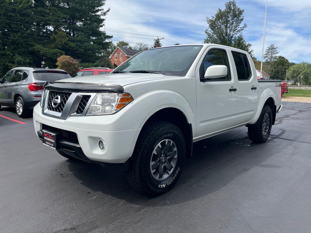 2019 Nissan Frontier Image 2