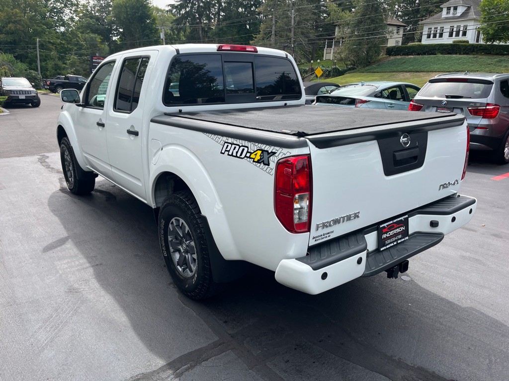 2019 Nissan Frontier Image 11