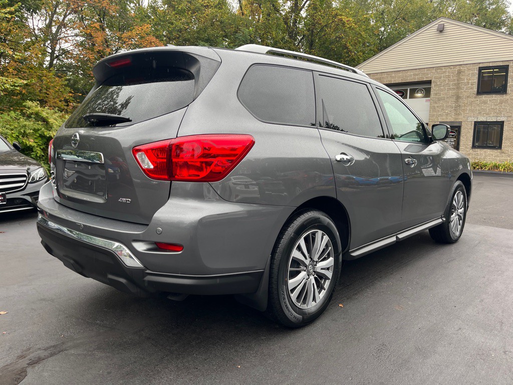 2019 Nissan Pathfinder Image 8