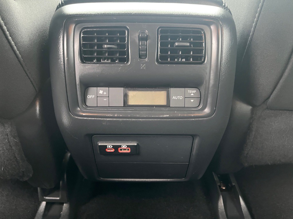 2019 Nissan Pathfinder Image 14