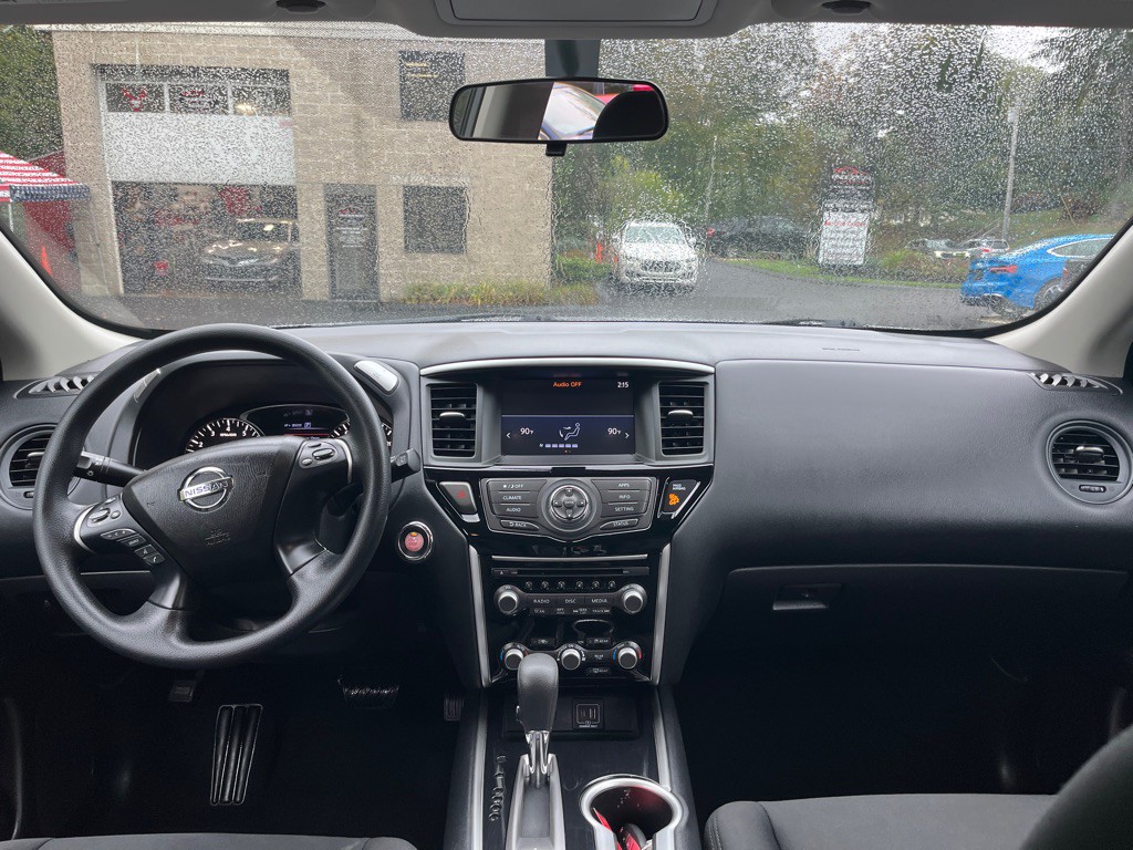 2019 Nissan Pathfinder Image 16