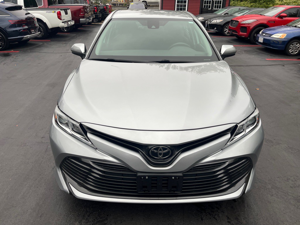 2019 Toyota Camry Image 3