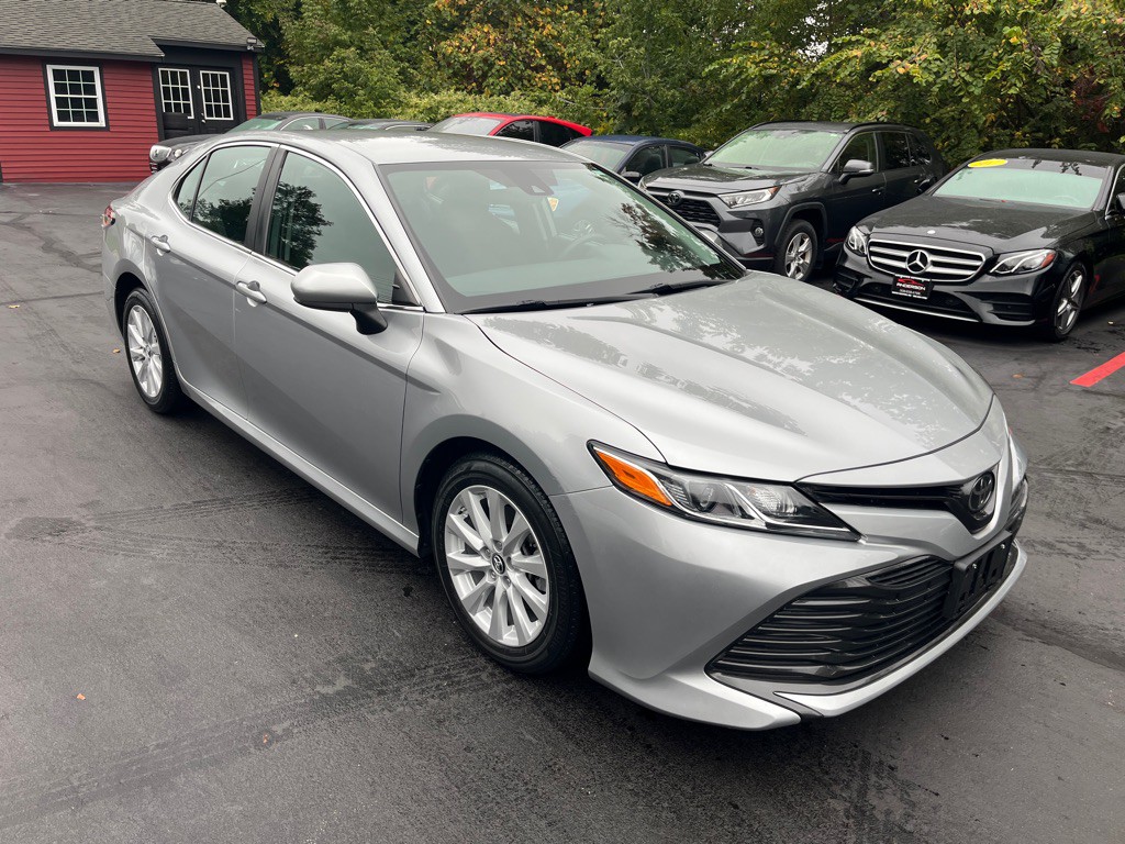 2019 Toyota Camry Image 4