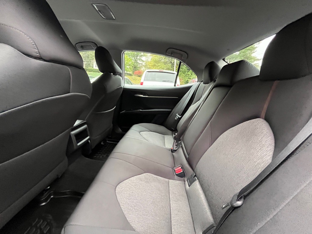 2019 Toyota Camry Image 12