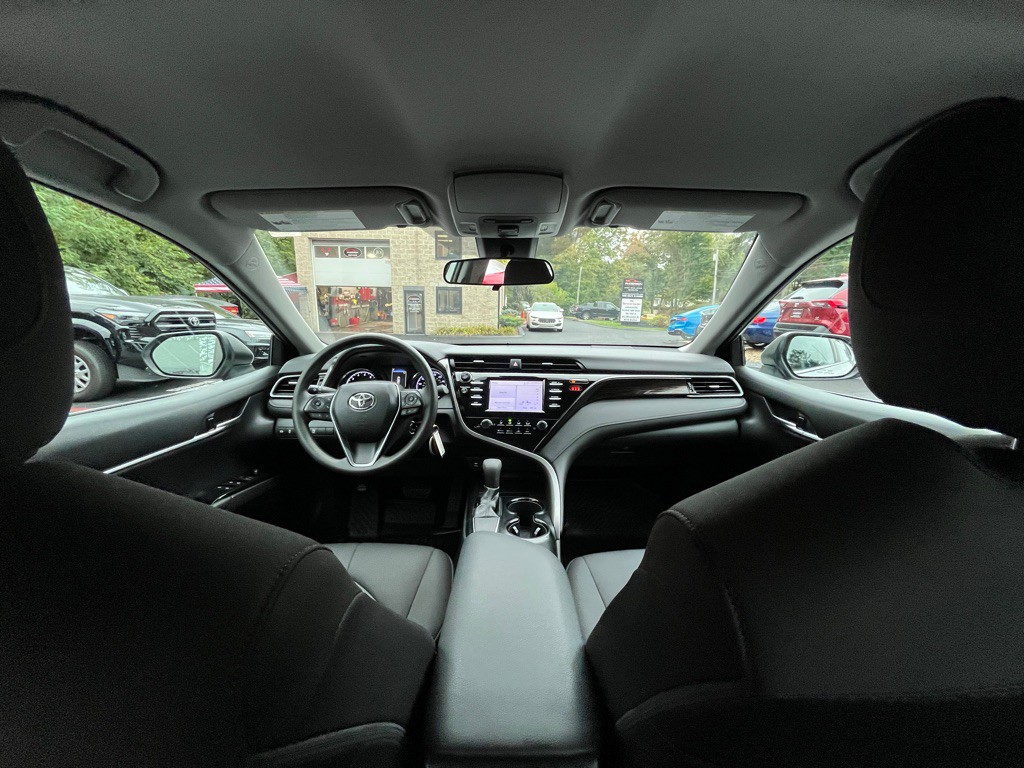 2019 Toyota Camry Image 13