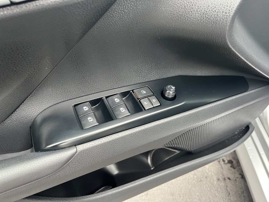 2019 Toyota Camry Image 17