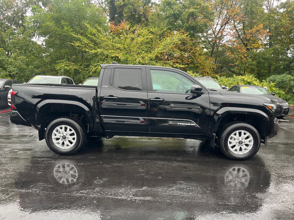 2024 Toyota Tacoma Image 5