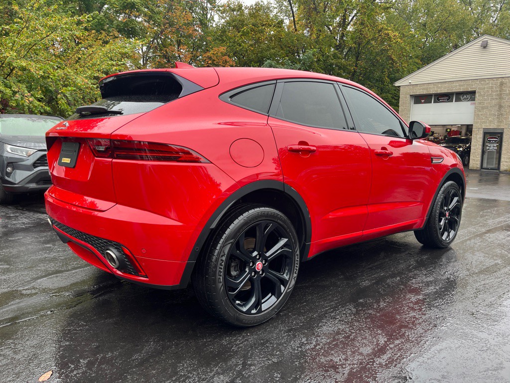 2018 Jaguar E-pace Image 8