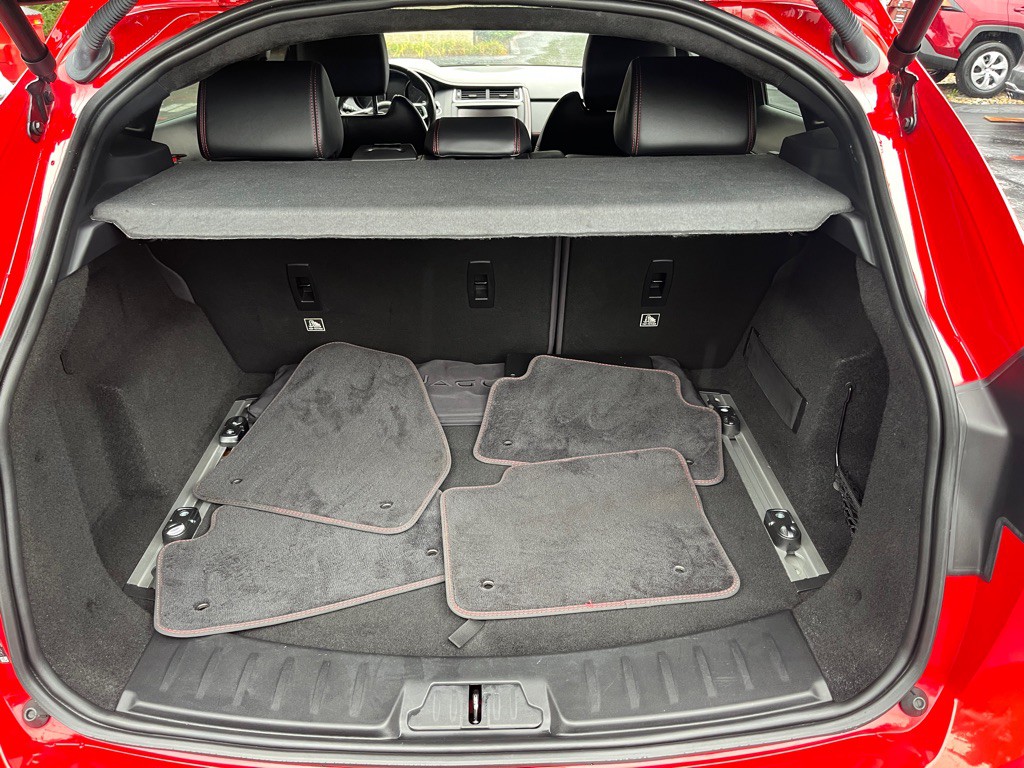 2018 Jaguar E-pace Image 10