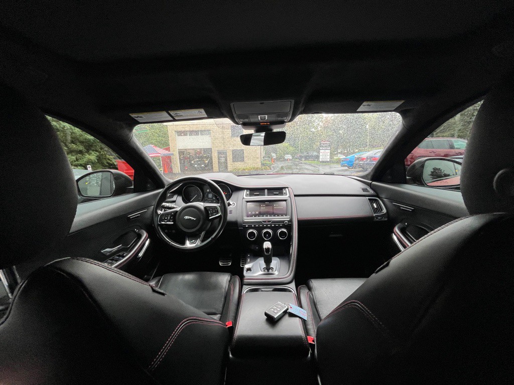 2018 Jaguar E-pace Image 14