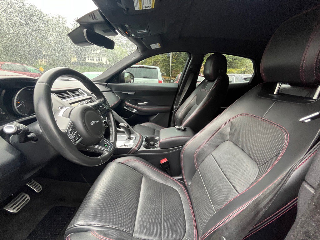 2018 Jaguar E-pace Image 17