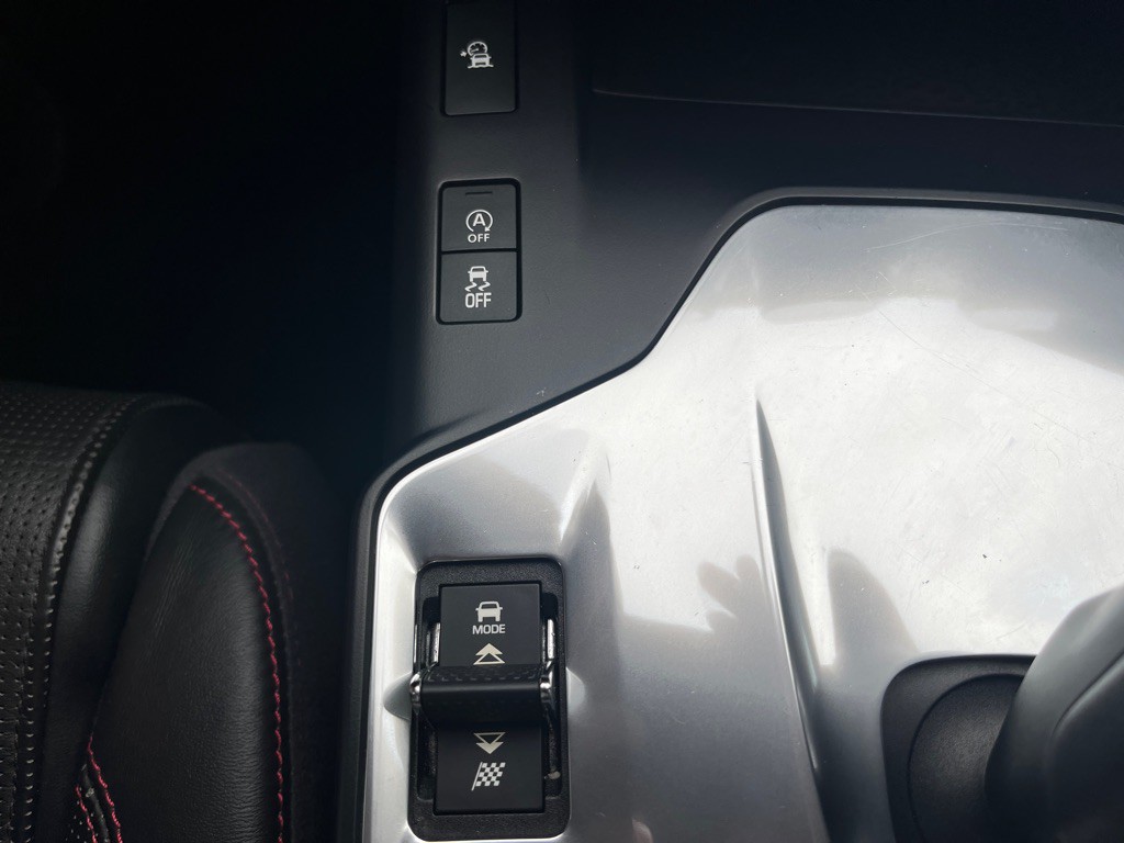 2018 Jaguar E-pace Image 21