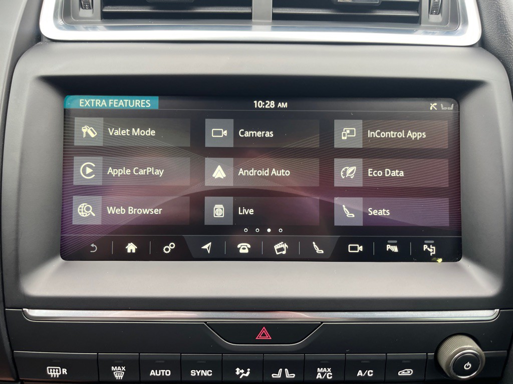 2018 Jaguar E-pace Image 23