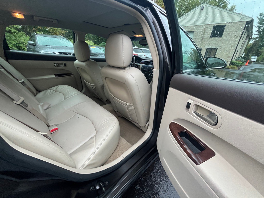 2009 Buick Lacrosse Image 8