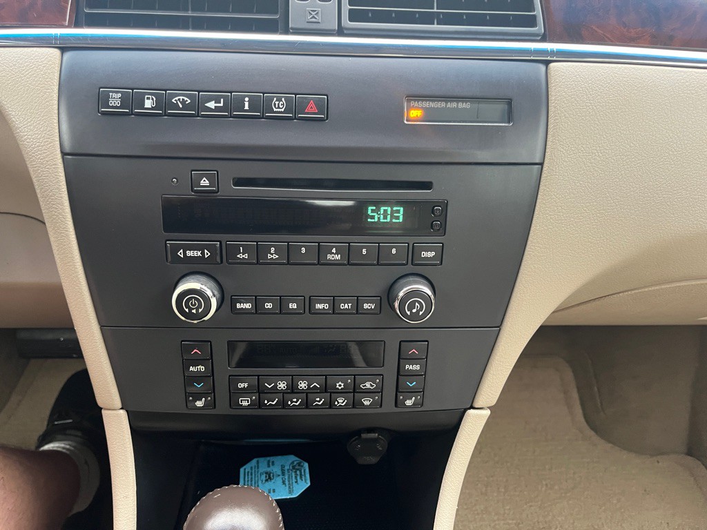 2009 Buick Lacrosse Image 22