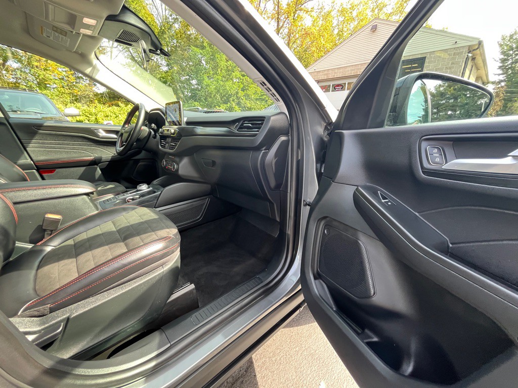 2022 Ford Escape Image 6