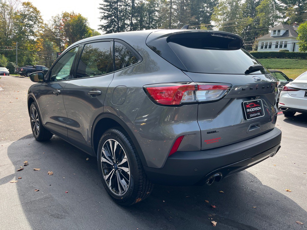 2022 Ford Escape Image 12