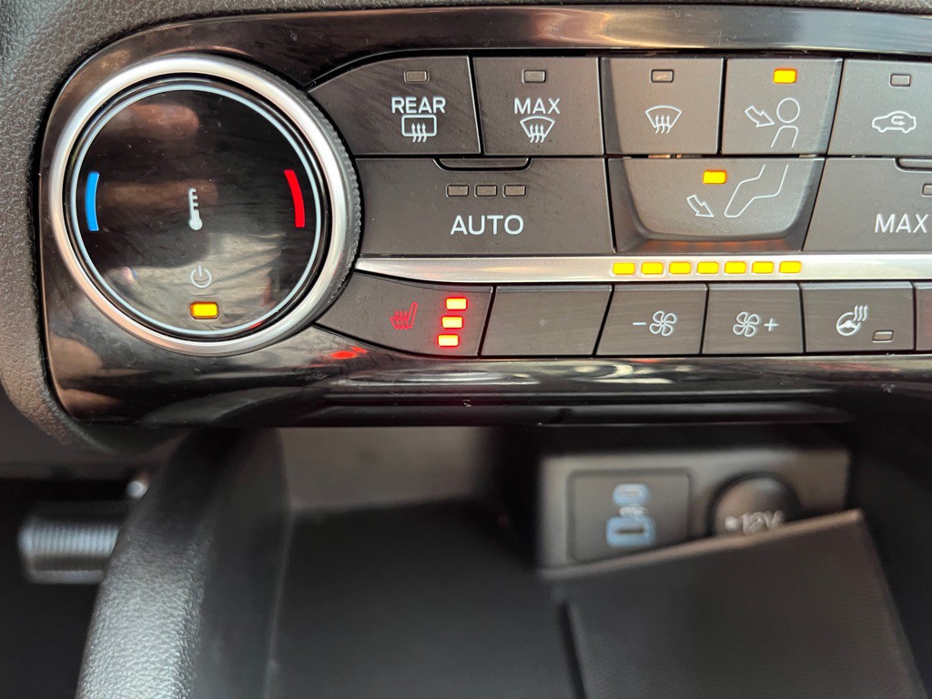 2022 Ford Escape Image 25