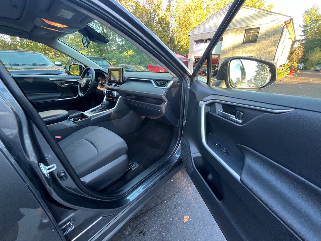 2019 Toyota Rav4 Image 7