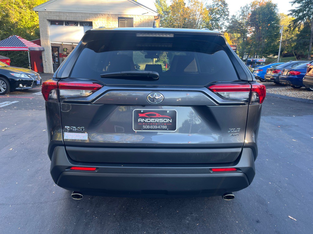 2019 Toyota Rav4 Image 10