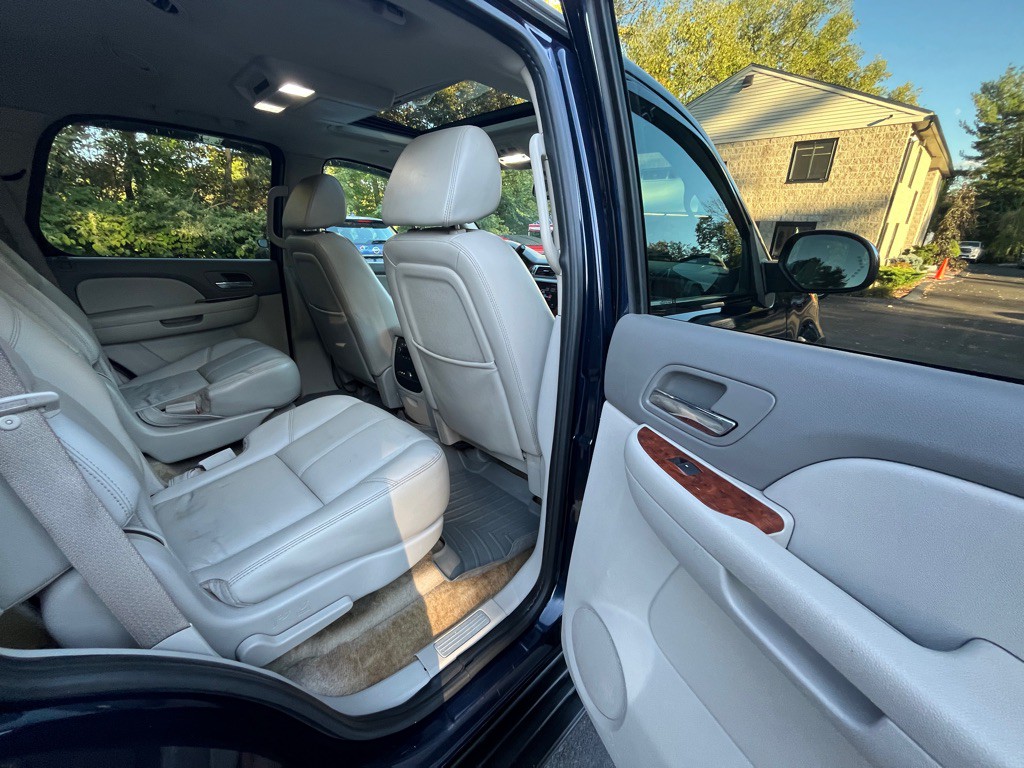 2007 Chevrolet Tahoe Image 8