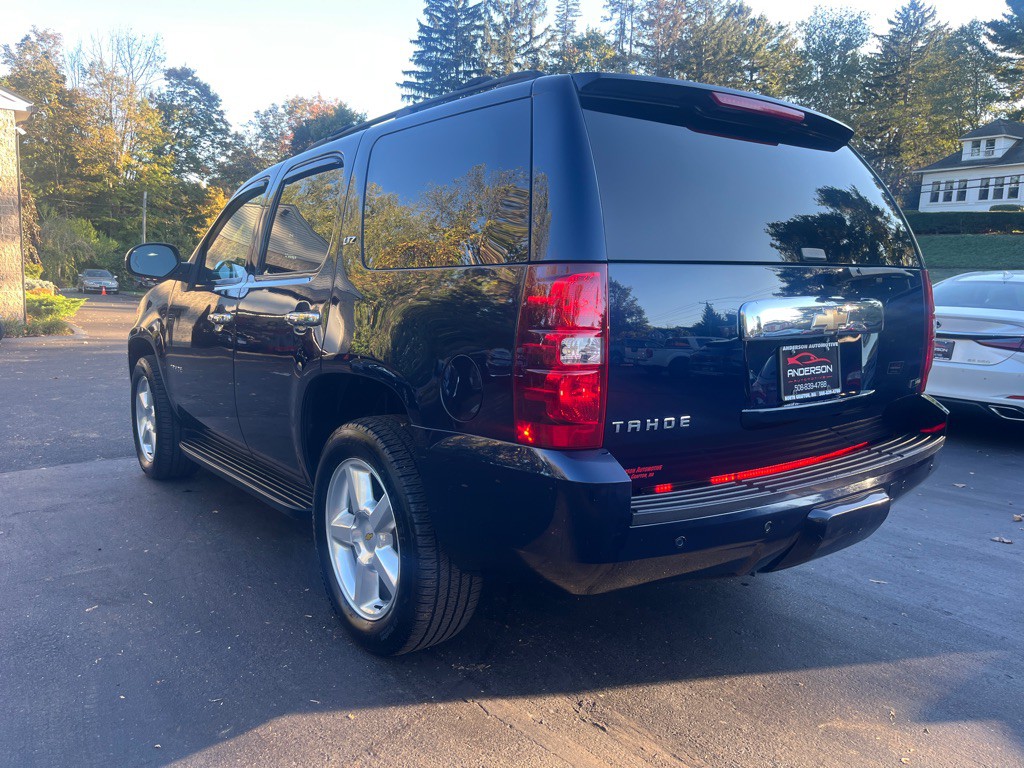 2007 Chevrolet Tahoe Image 14