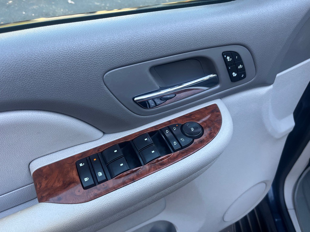 2007 Chevrolet Tahoe Image 24