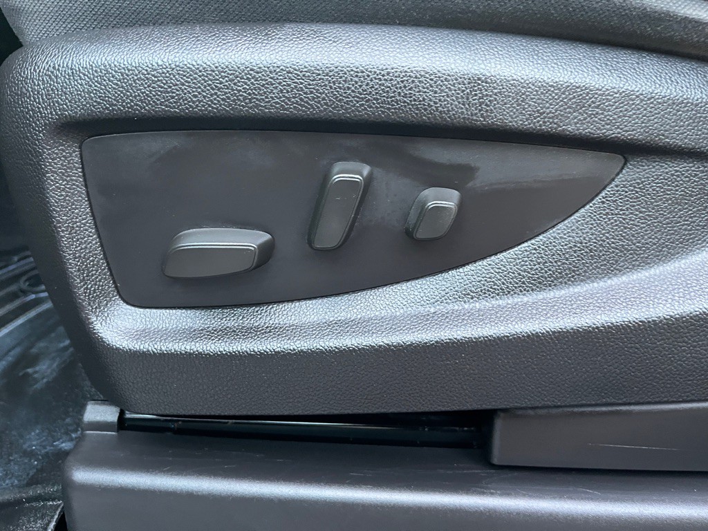 2015 Chevrolet Silverado 1500 Image 17