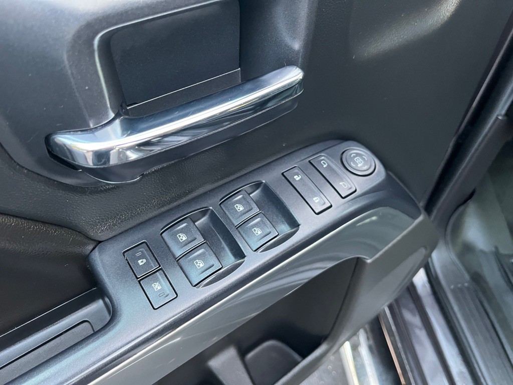 2015 Chevrolet Silverado 1500 Image 18