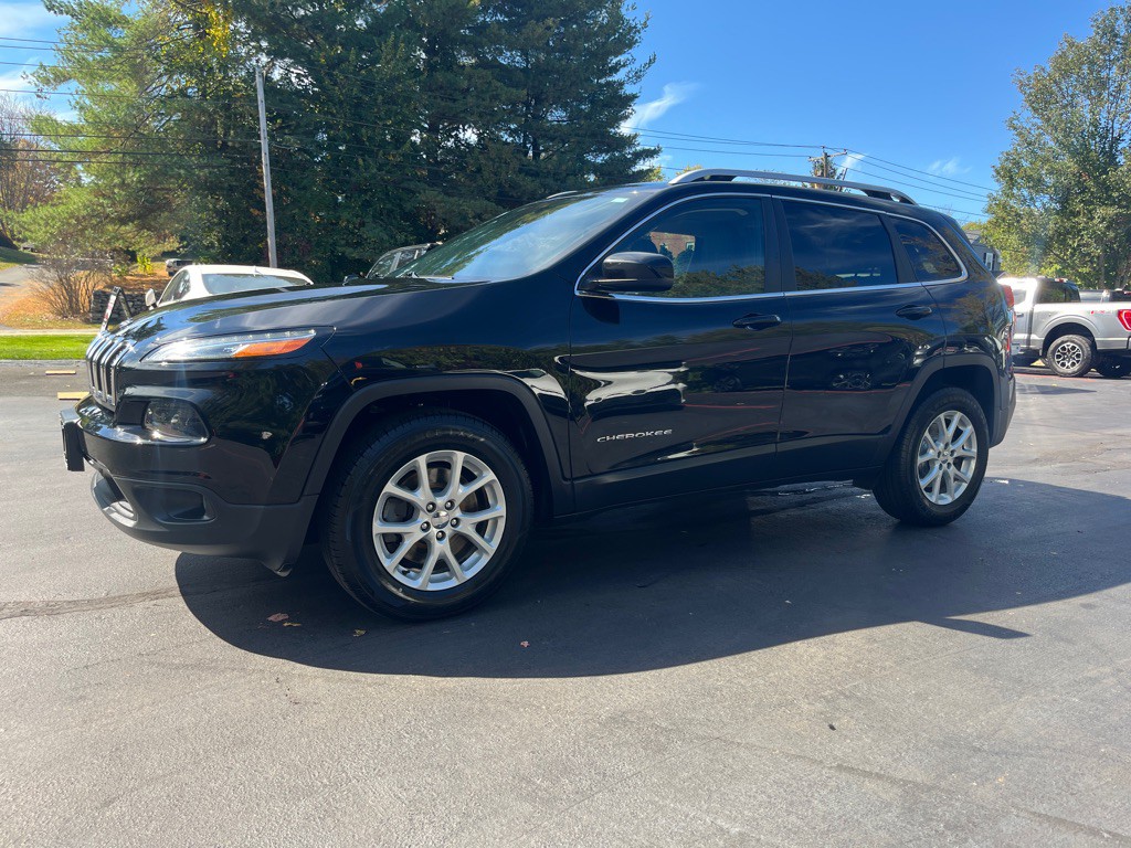2017 Jeep Cherokee Image 1