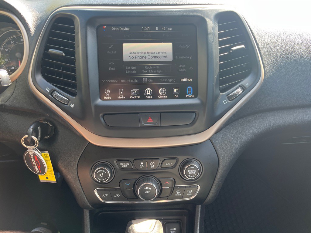 2017 Jeep Cherokee Image 21