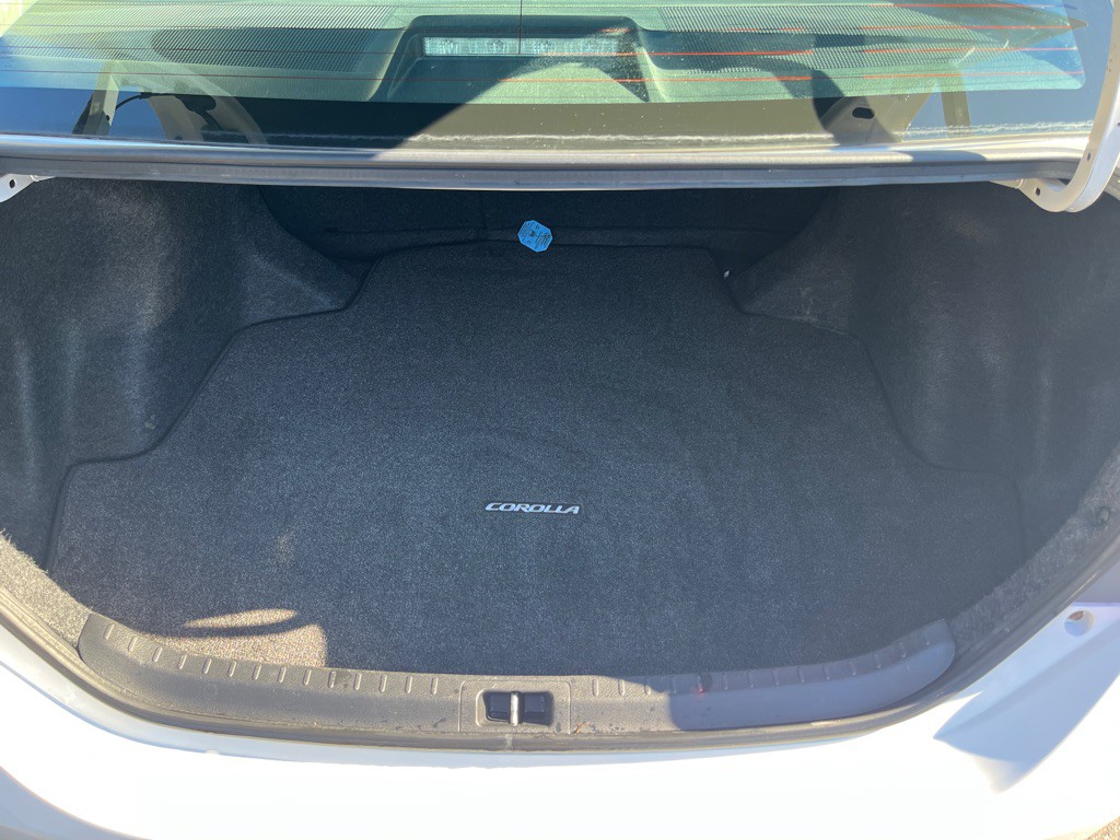 2017 Toyota Corolla Image 11