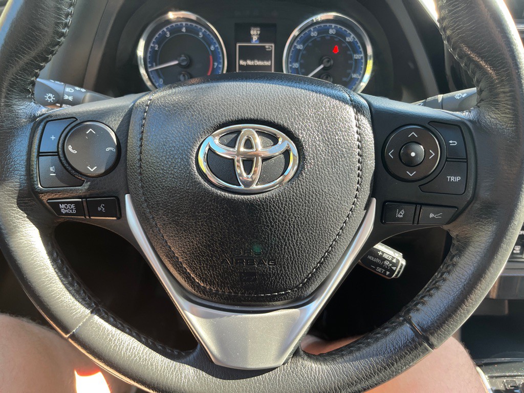 2017 Toyota Corolla Image 19