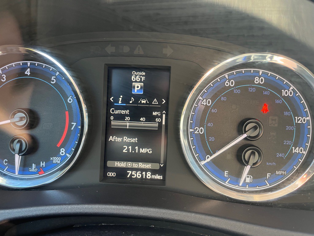 2017 Toyota Corolla Image 20