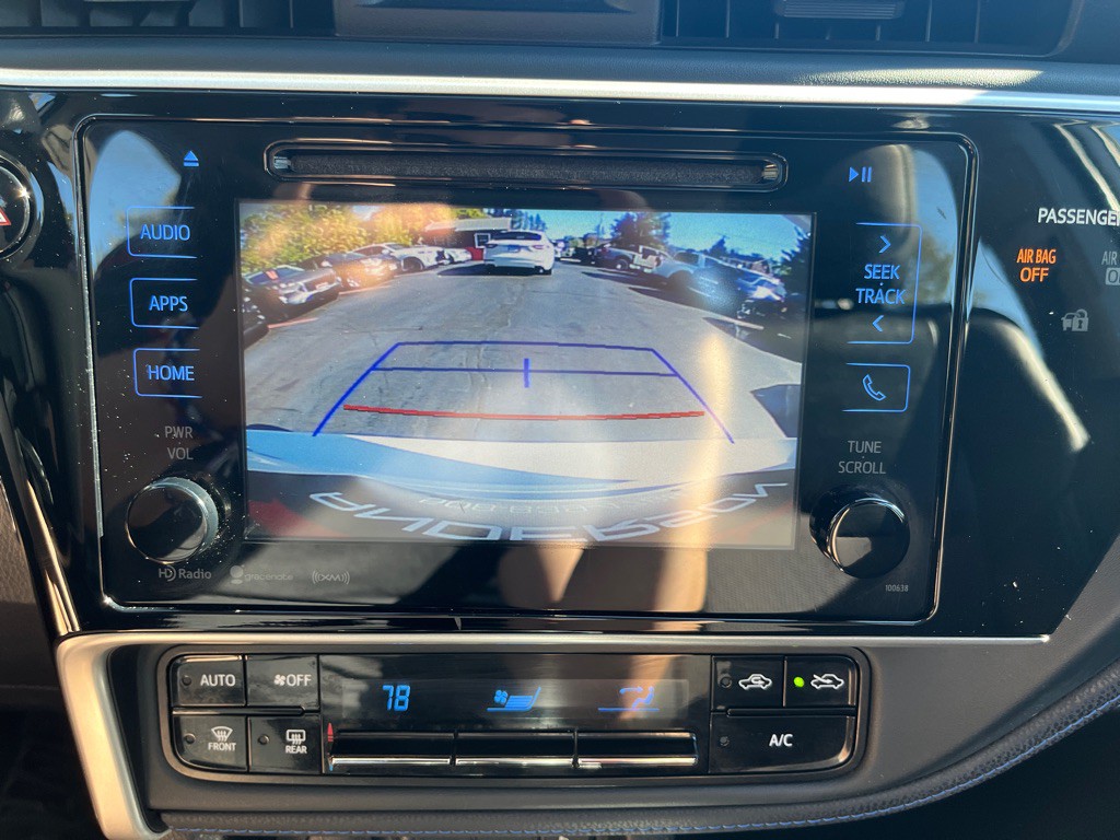 2017 Toyota Corolla Image 22