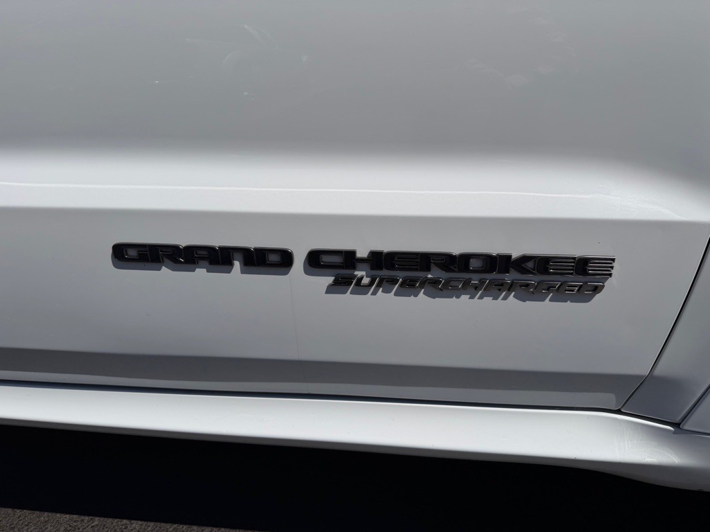 2018 Jeep Grand Cherokee Image 12