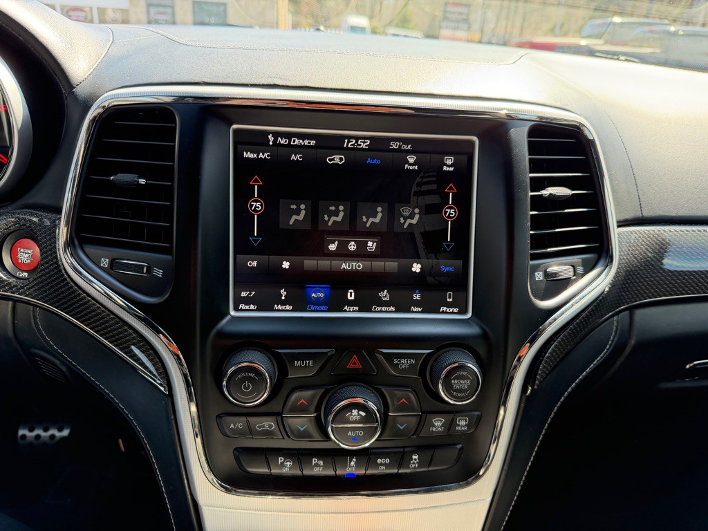 2018 Jeep Grand Cherokee Image 40