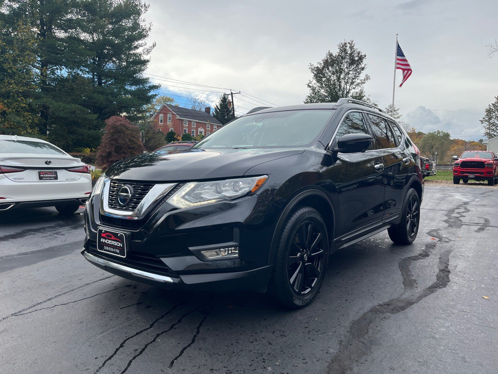 2019 Nissan Rogue Image 2