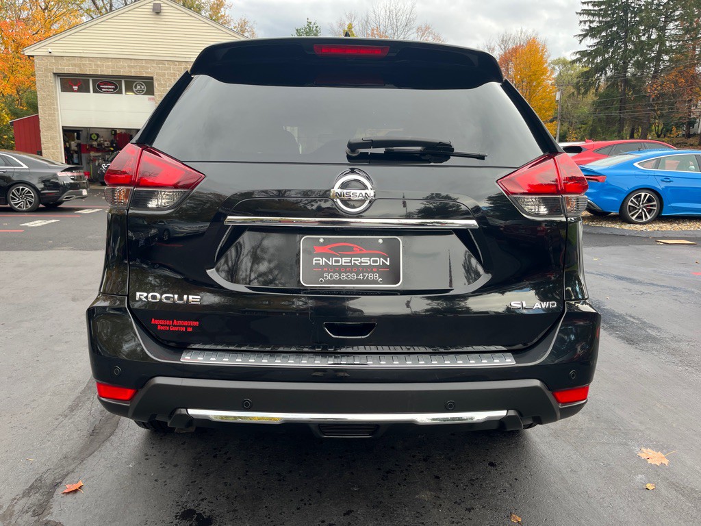 2019 Nissan Rogue Image 9