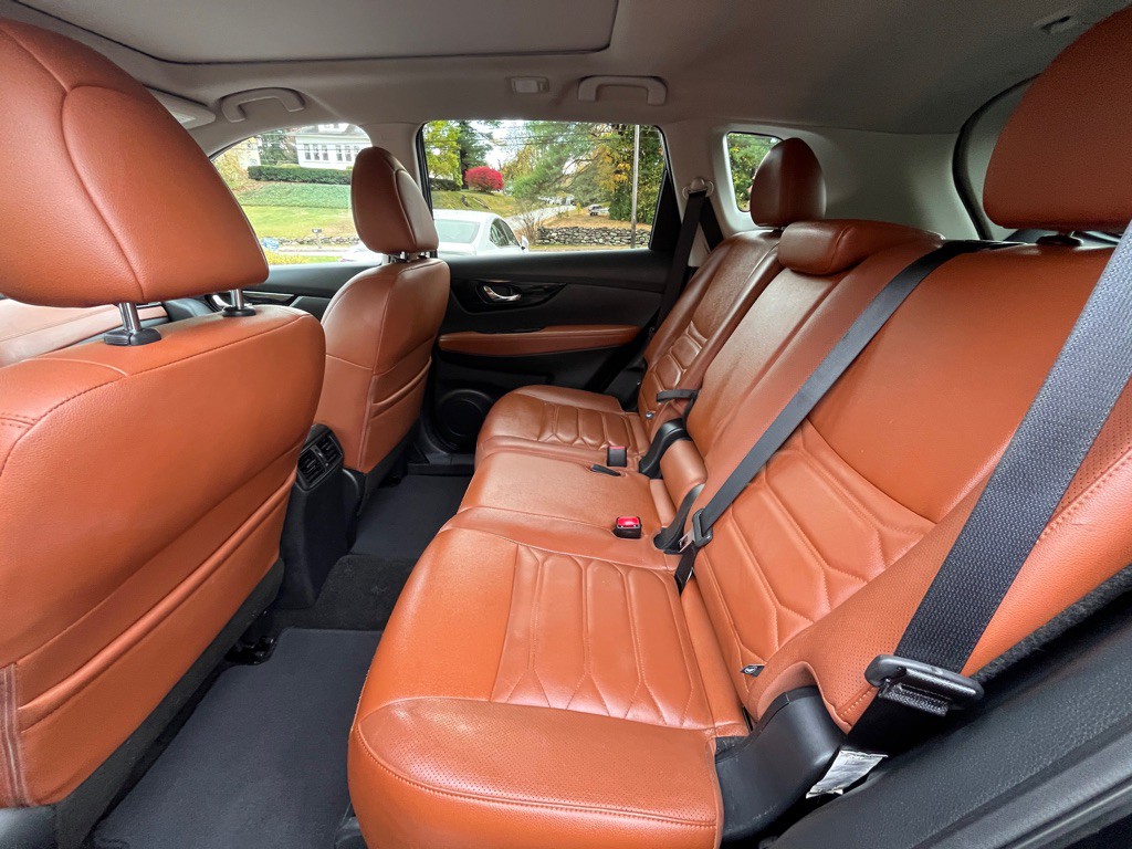 2019 Nissan Rogue Image 13