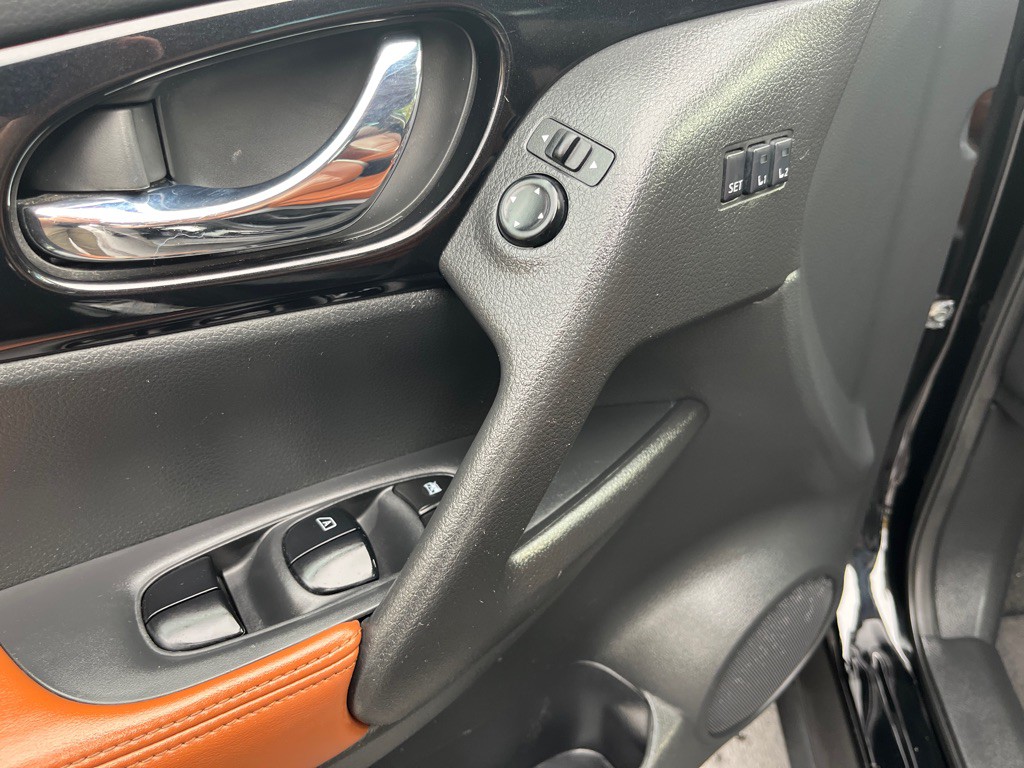 2019 Nissan Rogue Image 19