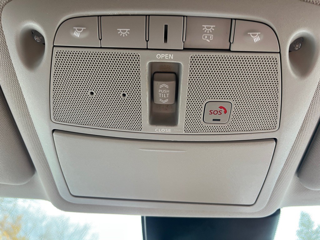 2019 Nissan Rogue Image 27